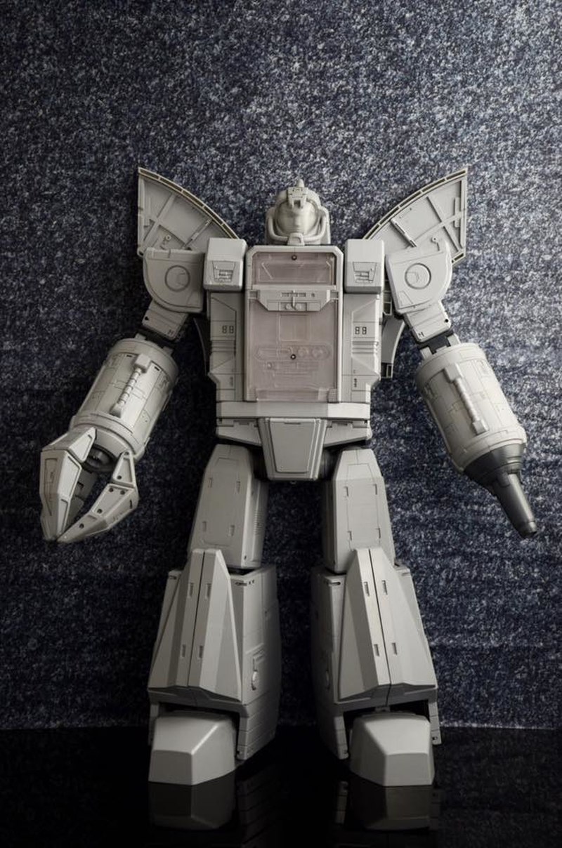 DX9 Gabriel Unofficial MP Scale Omega Supreme Prototype Pictures